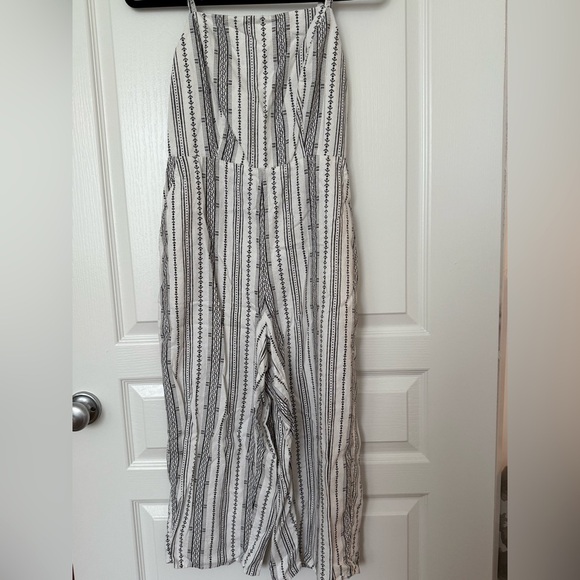 2/$20 ✨NWOT Old Navy Linen Jumpsuit Cropped White Black Size MP - Picture 4 of 7